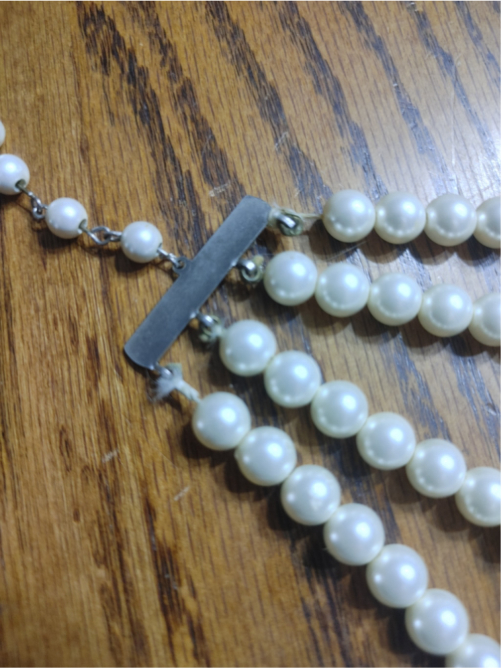 Vintage Women's Unbranded White Faux Pearl 4 Strand Statement Necklace - Picture 8 of 13